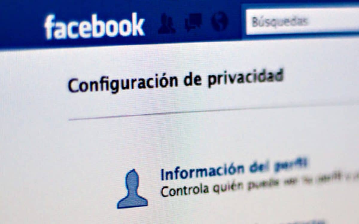 Facebook hace el ridículo por celebrar el Día de la "Privacidad de los Datos"