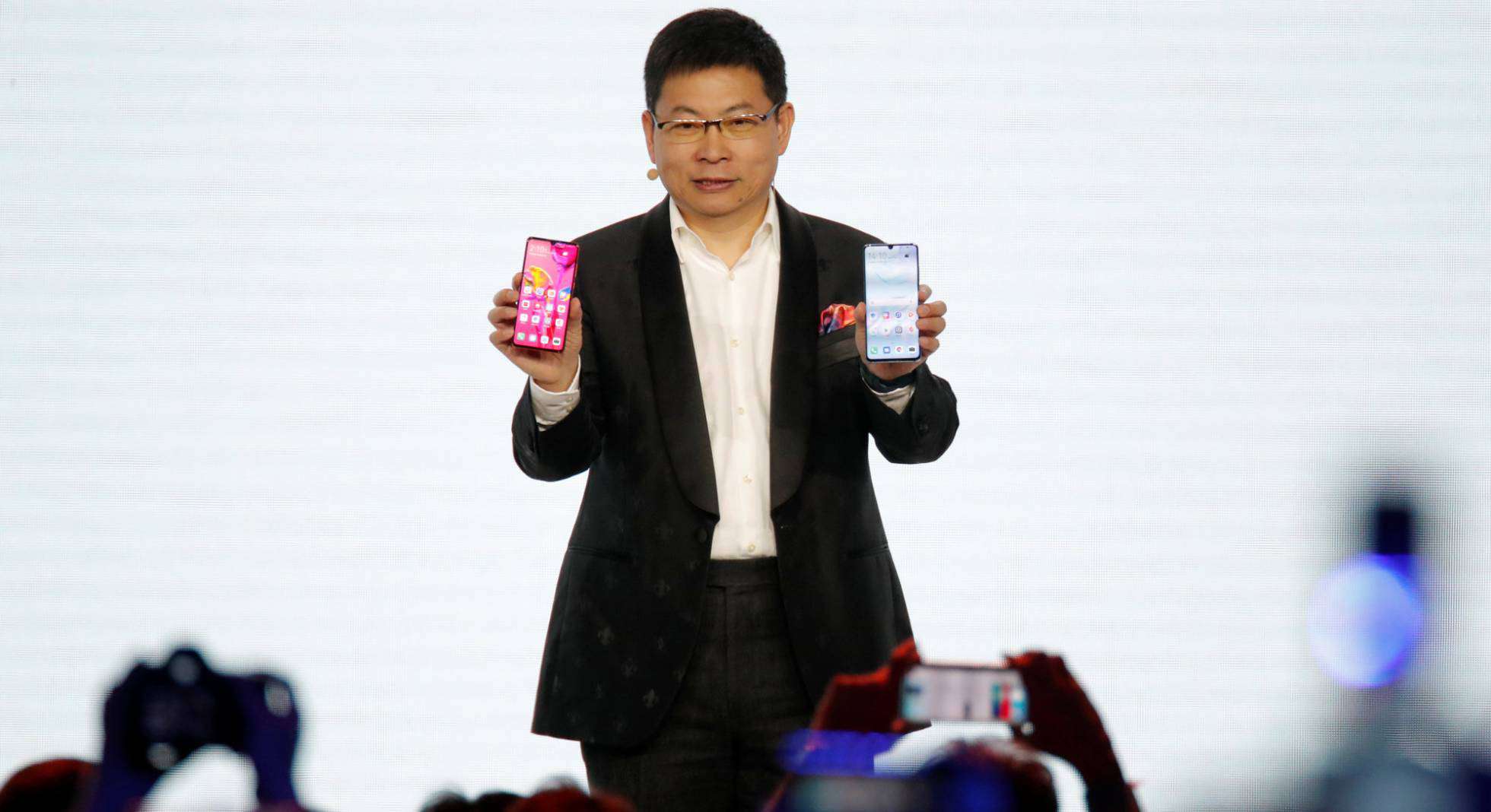 Huawei P30 y P30 Pro son oficiales: Primeros con zoom híbrido sin pérdida de 10x