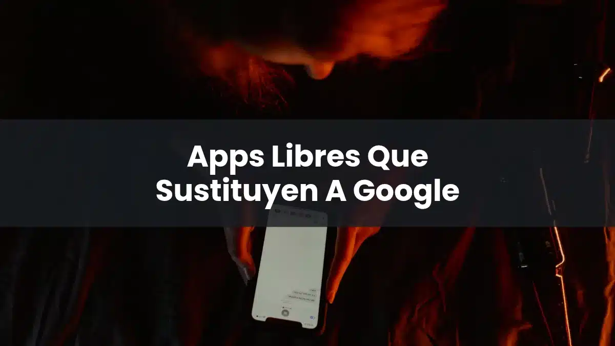 Persona usando un móvil Android con aplicaciones de código abierto alternativas a las de Google